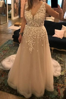 Rochie de mireasa Tul Dreptunghi V-gât adânc Dantelă sus Elegant